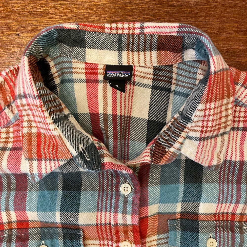 Extra Soft, Organic Cotton Patagonia Button up flannel, size 8